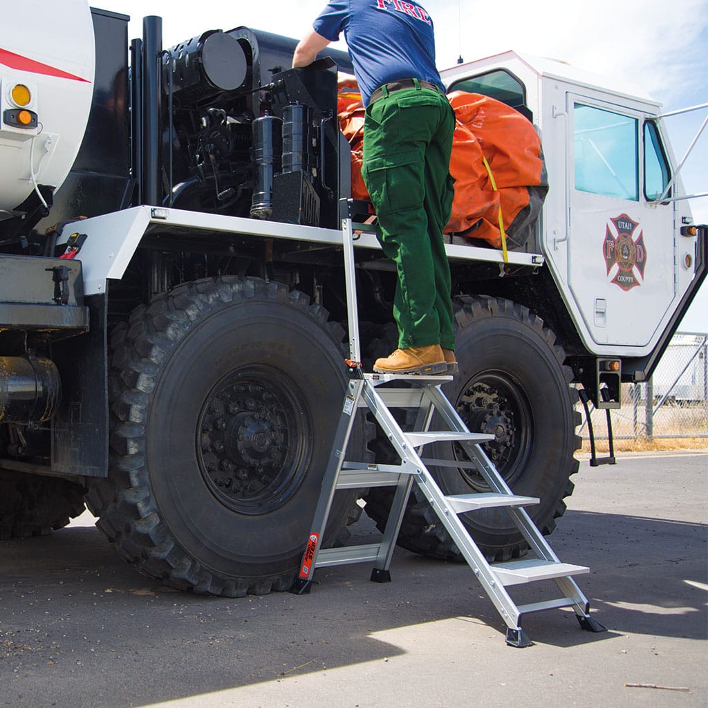 Little Giant Jumbo Step Ladder - Image 7