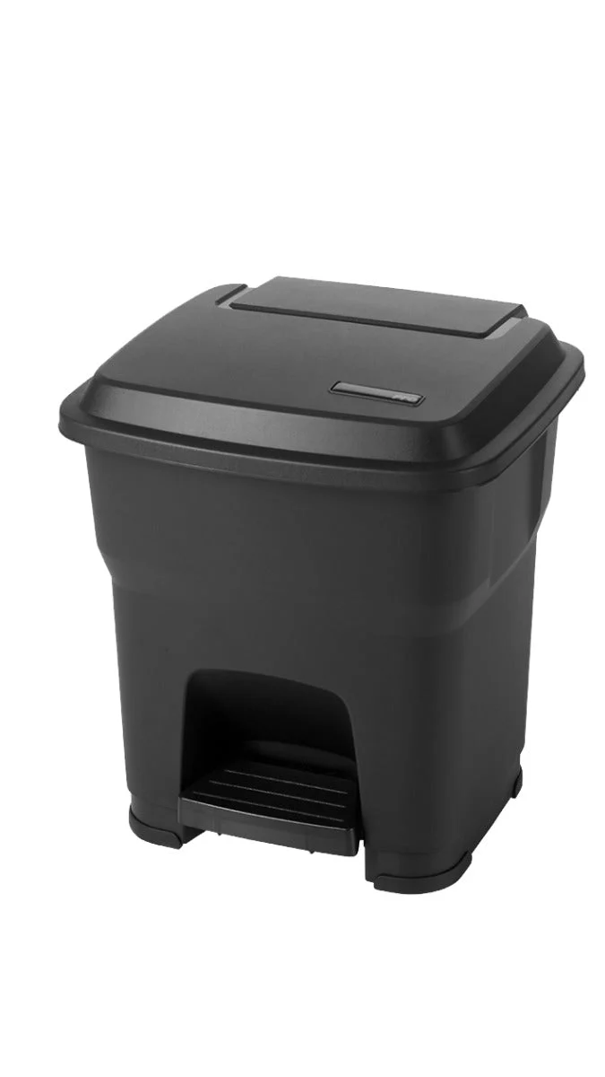 Pedal Bins with Soft Closing Lids - Image 3